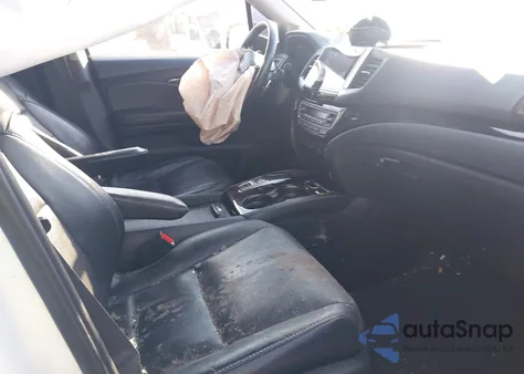 2018 Honda Pilot Elite z USA, uszkodzony, nr VIN 5FNYF6H01JB044410